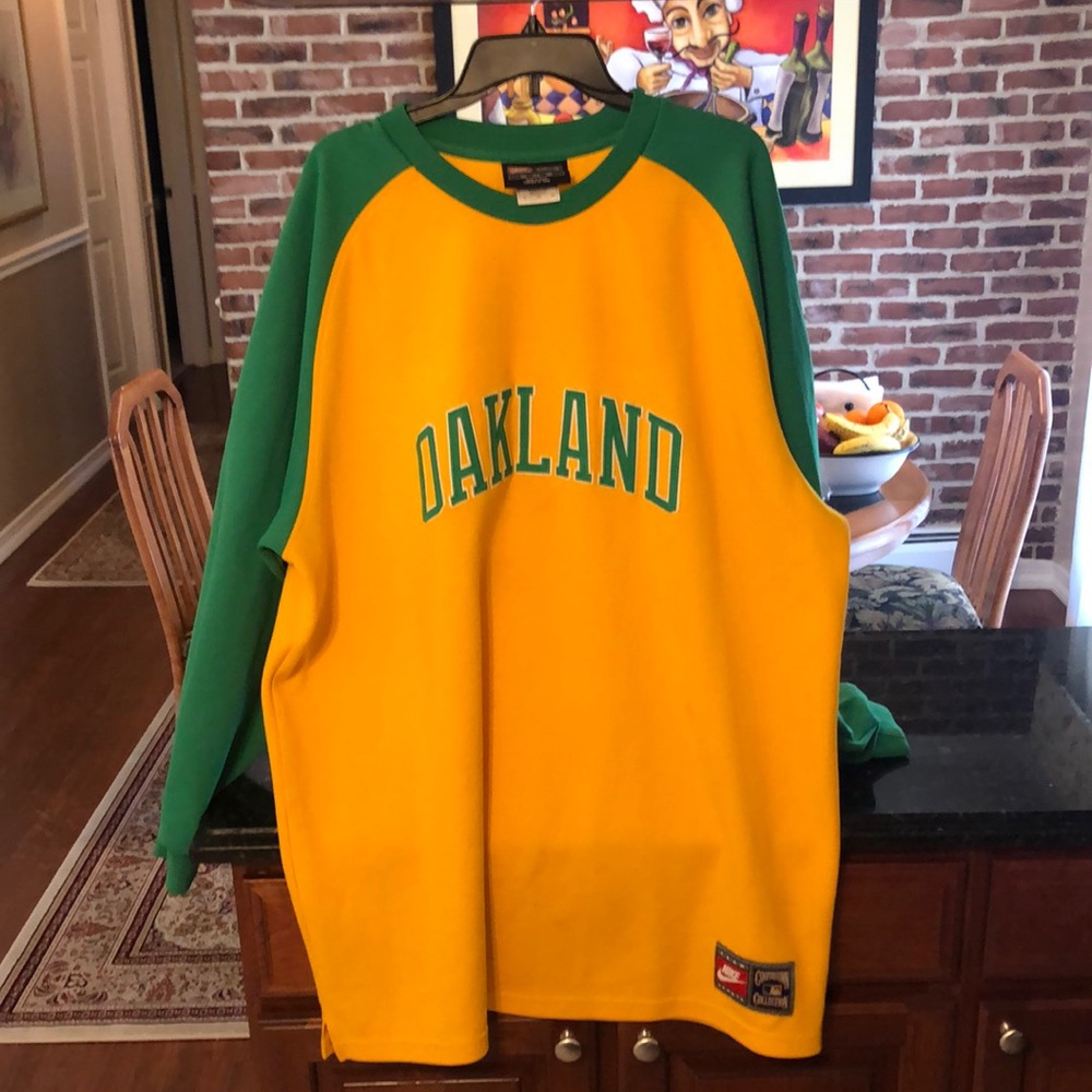Reggie!!! Yellow and Green Nike throw back in excellent condition.